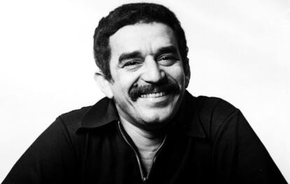 El escritor colombiano Gabriel García Márquez, retratado en Barcelona, en 1969, por la fotógrafa Colita.