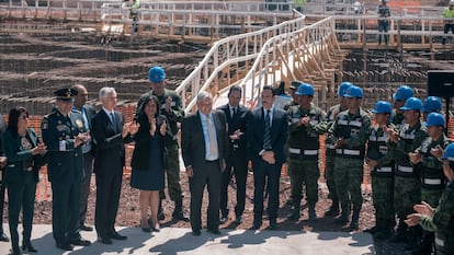 Andrés Manuel López Obrador en aeropuerto Felipe Ángeles