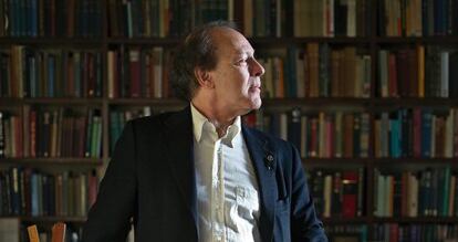 El escritor Javier Mar&iacute;as.