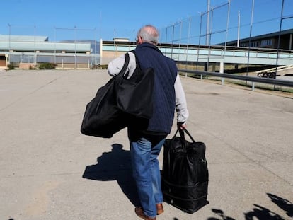 Rodrigo Rato a su entrada en en la cárcel de Soto del Real en octubre de 2018.