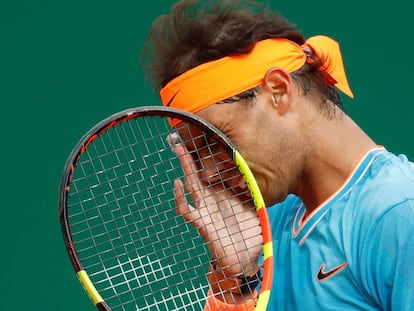 Nadal se lamenta durante el partido contra Fognini.