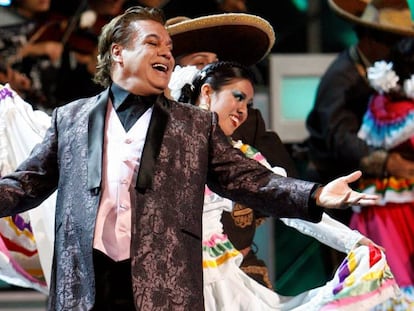 El cantante Juan Gabriel.