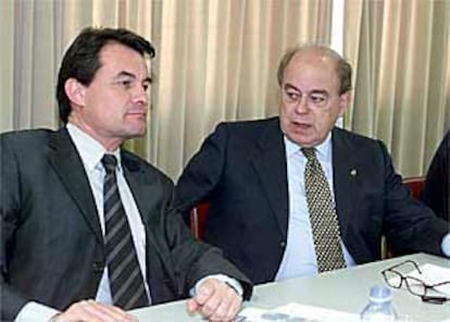 Artur Mas y Jordi Pujol, ayer, durante la reunión de la ejecutiva de Convergència.