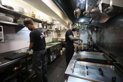 Cocina de La Tasquita de Enfrente.