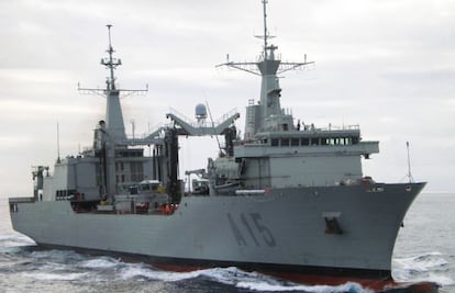 Buque Cantabria, cedido a la Marina Real Australiana. 