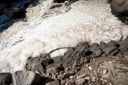 El Machángara atraviesa 22 kilómetros de Quito y es uno de los ríos más contaminados del país.