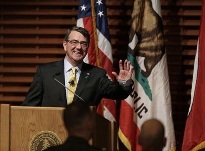 El secretario de Defensa Ashton Carter durante su intervención en Stanford.