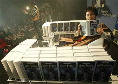 Un momento de la fiesta de <i>Harry Potter</i> ayer en el Círculo de Bellas Artes.