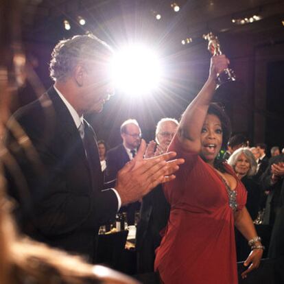 Oprah Winfrey, con su Oscar.