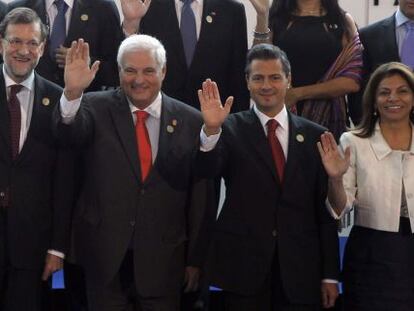 Mariano Rajoy, junto a los presidentes de Panamá, Ricardo Martinelli; México, Enrique Peña Nieto, y Costa Rica, Laura Chinchilla, en Panamá.