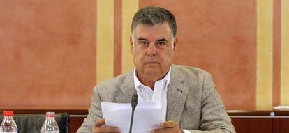 El diputado a Cortes José Antonio Viera, en la comisión de los ERE de 2012.