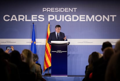 Puigdemont anuncia su candidatura a las elecciones catalanas del 12 de mayo en Elna (Francia).