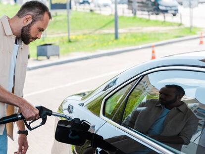 Autónomo: los criterios y casos que determinan si puede o no deducir gasolina