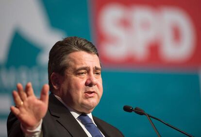 El l&iacute;der del SPD, Sigmar Gabriel, el jueves en un acto en Karlsruhe.