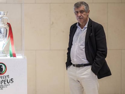 El seleccionador de f&uacute;tbol de Portugal, Fernando Santos.