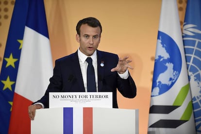 El presidente francés, Emmanuel Macron, en la conferencia contra la financiación del terrorismo en París