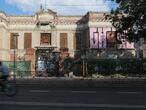 Edificio de la antigua Fundación Goicoechea e Isusi, en la calle General Ricardos de Carabanchel.