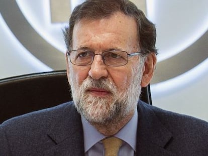 Fotograf&iacute;a facilitada por el PP, del presidente del Gobierno en funciones y presidente del PP, Mariano Rajoy, durante la reuni&oacute;n del Comit&eacute; de Direcci&oacute;n del partido, en la sede. EFE