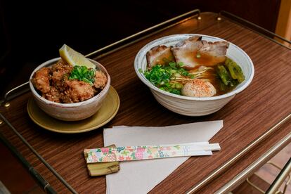 Pollo y ramen de borraja y de Senzaburu, en Zaragoza.