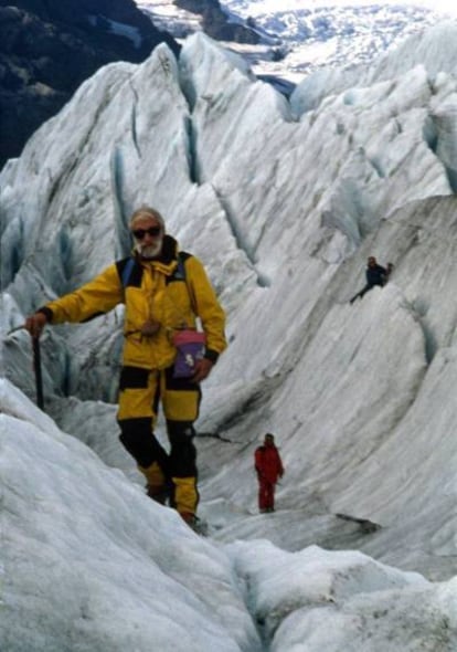 Adolfo Eraso en el glaciar Kviarjökull, en Islandia, donde se encuentra una de las estaciones de medición.