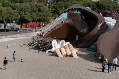 Algunos niños en un brazo de Gulliver el pasado viernes, nada más reabrirse.