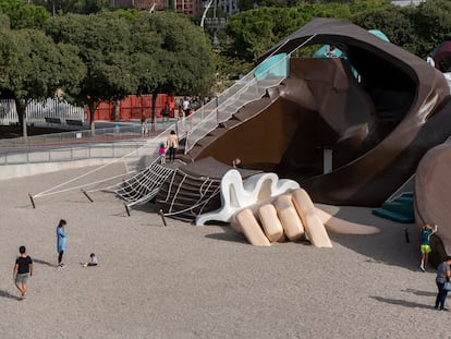 Algunos niños en un brazo de Gulliver el pasado viernes, nada más reabrirse.