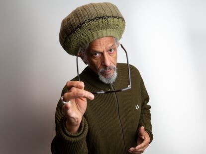 Don Letts posa en los estudios de Dolby en el barrio de el Soho en Londres.