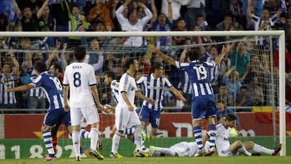 Los jugadores del Espanyol celebran el 1 a 0