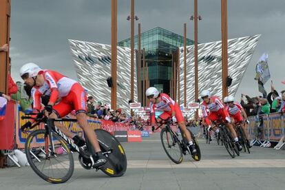 Los corredores del Katusha, al inicio.