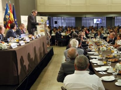 Francisco Pérez, durante su intervención ante los asistentes a la conferencia en el Fórum Europa.