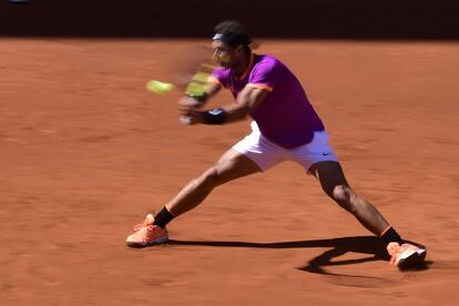 Nadal, en acción durante el partido.