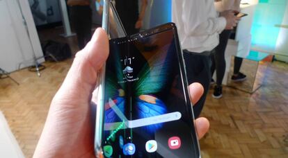 El Samsung Galaxy Fold, teléfono con pantalla plegable.