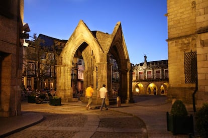 El templete Padrão do Salado, en pleno centro de Guimarães.