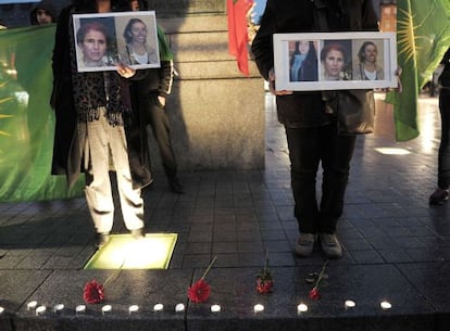 Un grupo de kurdos protesta en Estrasburgo (este de Francia) por el asesinato de tres activistas en Par&iacute;s.