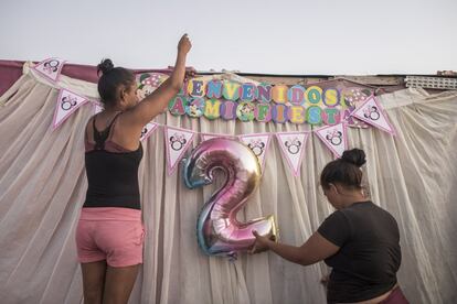 Decoraciones para una fiesta de cumpleaños en una comunidad venezolana en Maicao, Colombia. Febrero de 2020.