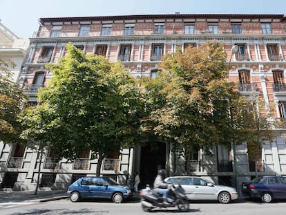 El lujoso edificio de la calle de General Castaños, número 3.