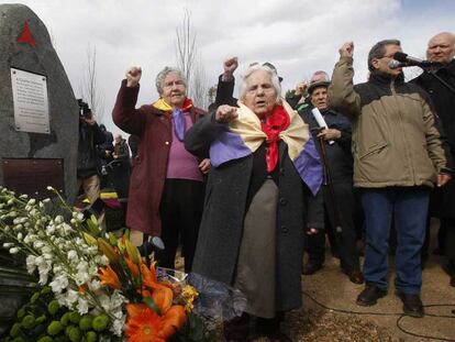 Acto de homenaje al poeta irlandés y brigadista internacional Charlie Donnelly en Rivas-Vaciamadrid.