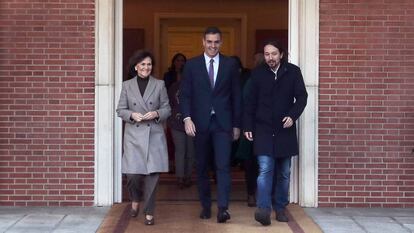 El presidente del Gobierno, Pedro Sánchez, preside el Consejo de Ministros del nuevo Ejecutivo, que se celebra en el Complejo de La Moncloa. 