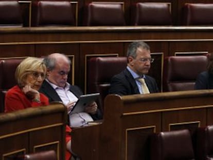 Rosa Díez, Carlos Martínez Gorriarán, Álvaro Anchuelo e Irene Lozano, parlamentarios de UPyD, en el Congreso de los Diputados.