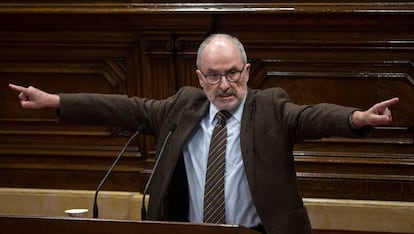 El Sindic de Greuges de la Generalitat, Rafael Ribo, durante su intervención en el pleno del Parlament de Cataluña.