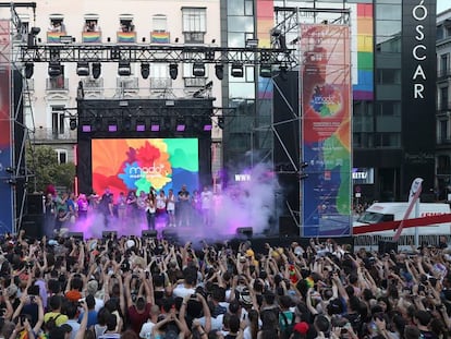 La plaza madrileña de Pedro Zerolo durante el pregón del último orgullo, el 3 de julio de 2019.