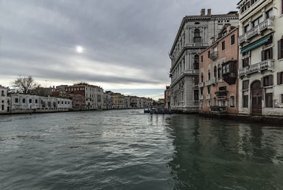 El Gran Canal, con el Palacio Venier dei Leoni a la izquierda, sede del Museo Peggy Guggenheim.