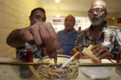 Los aditivos del tabaco aumentan la adicción.