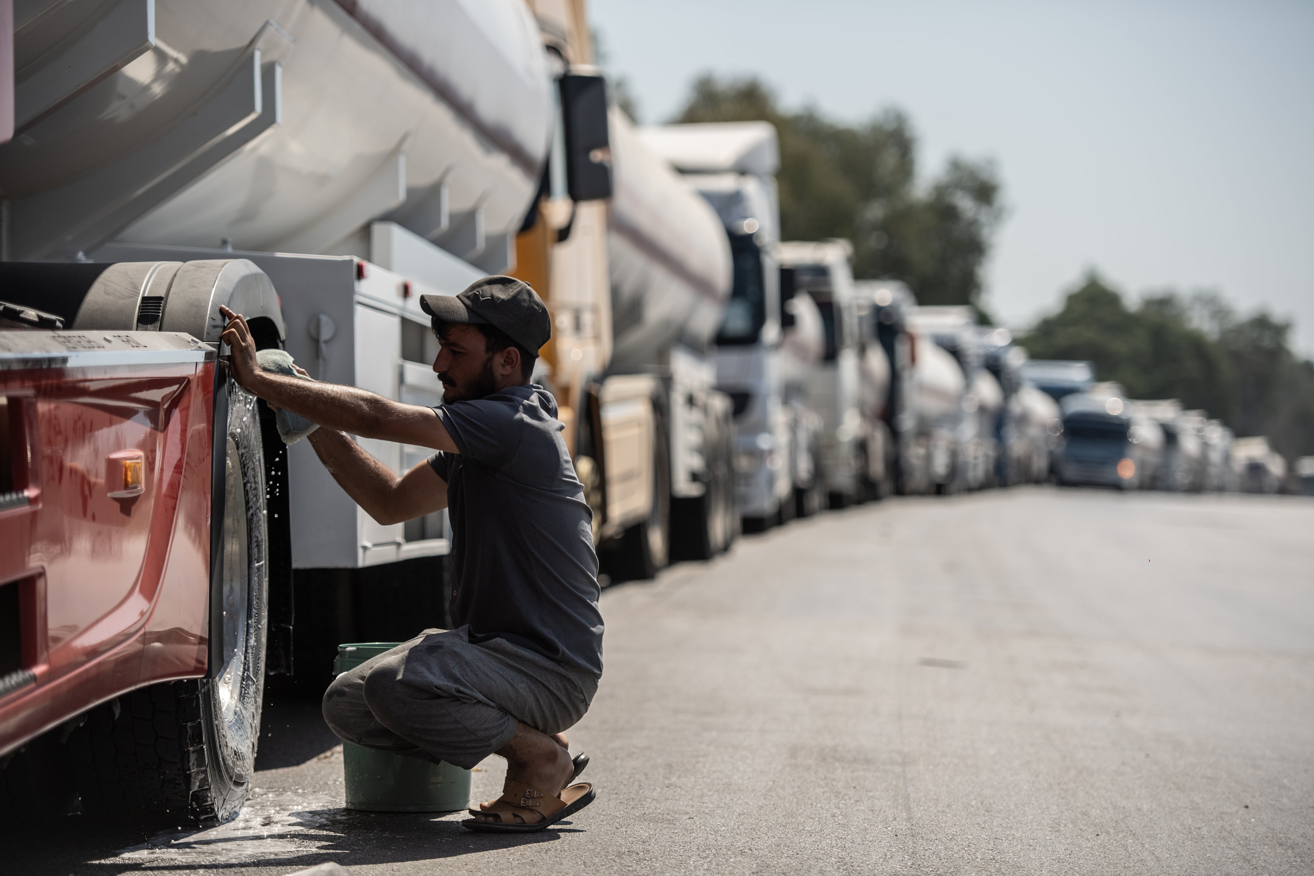 The price of gasoline unleashes protests in several poor and emerging countries