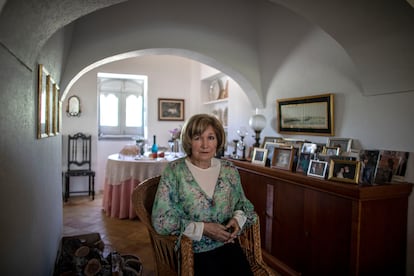 La escritora Lidia Jorge, en su casa en Boliqueime (Algarve), en 2022.