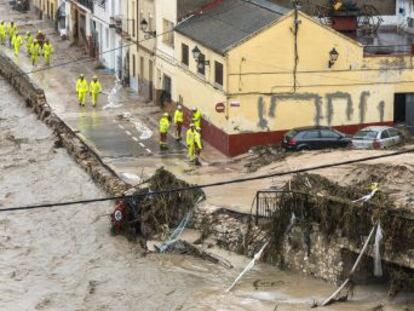 La gota fría causa desbordamientos de ríos, desalojos y destrozos en la Comunidad Valenciana, Murcia y Castilla-La Mancha