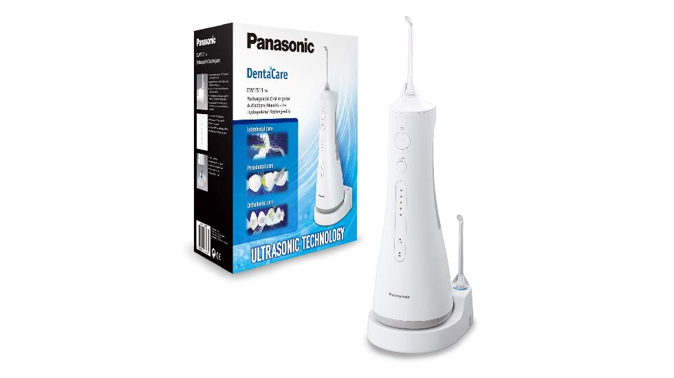 Este irrigador dental se incluye en los de gama media-alta. PANASONIC.