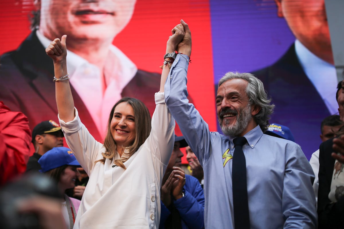 Entre el enojo y la resignación: la población LGBTI se divide frente a la adhesión de Juan Daniel Oviedo a Paloma Valencia | Elecciones Presidenciales Colombia | EL PAÍS América Colombia