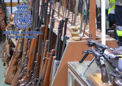 Algunas de las armas incautadas.