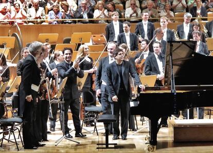 El pianista espa&ntilde;ol Javier Perianes, con la Filarmonica de Viena, ayer domingo en el Auditorio Nacional.